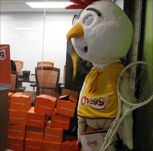 Chegg mascot with books