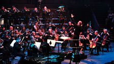 Stephen Bell conducts the BBC Concert Orchestra