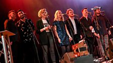 Edward II's folk chorus