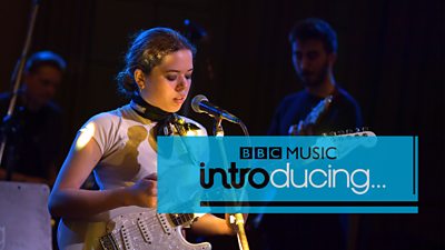 WATCH // Nilüfer Yanya in session for BBC Music Introducing