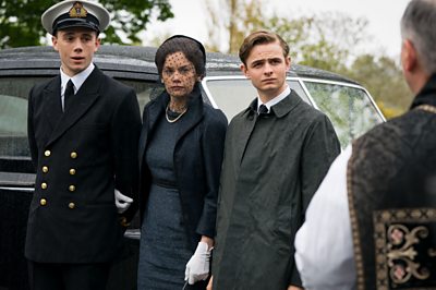 Gordon (CALAM LYNCH), Alison Wilson (RUTH WILSON), Nigel (OTTO FARRANT) in Mrs Wilson (Image Credit: BBC/©WP Films Ltd.)